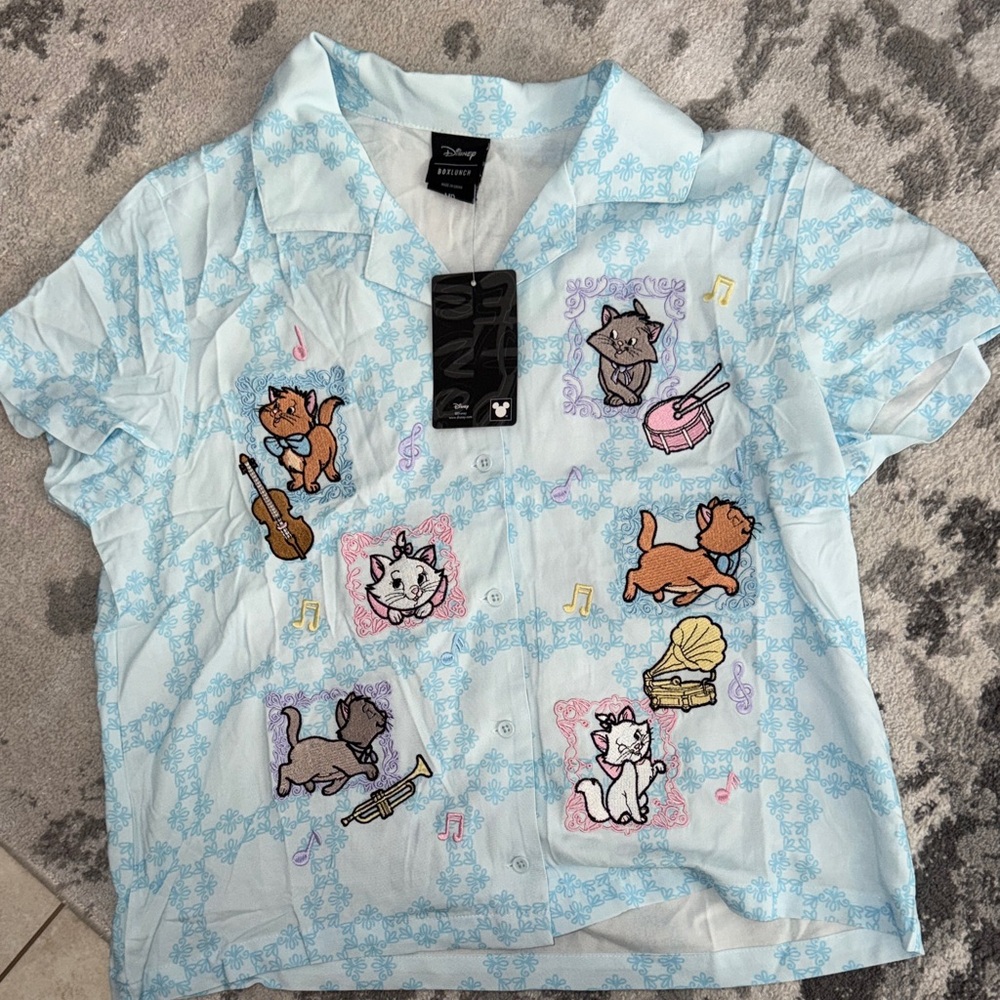 Disney Aristocats Light Blue Cat embroidered Music Button Down Shirt